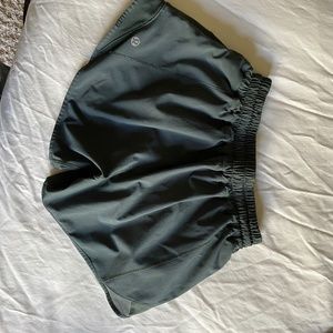 Lululemon hotty hot short 4”